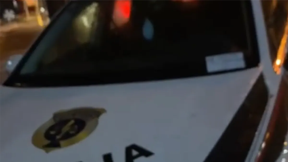 Nije dugo trebalo da se snimak brzo proširi i izazove  brojne komentare širom interneta.