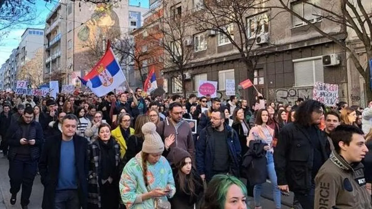 Predsjednik Srbije Aleksandar Vučić je polovinom godine pomilovao četvoricu aktivista vladajuće stranke kojima se sudilo za napad na novosadske studente