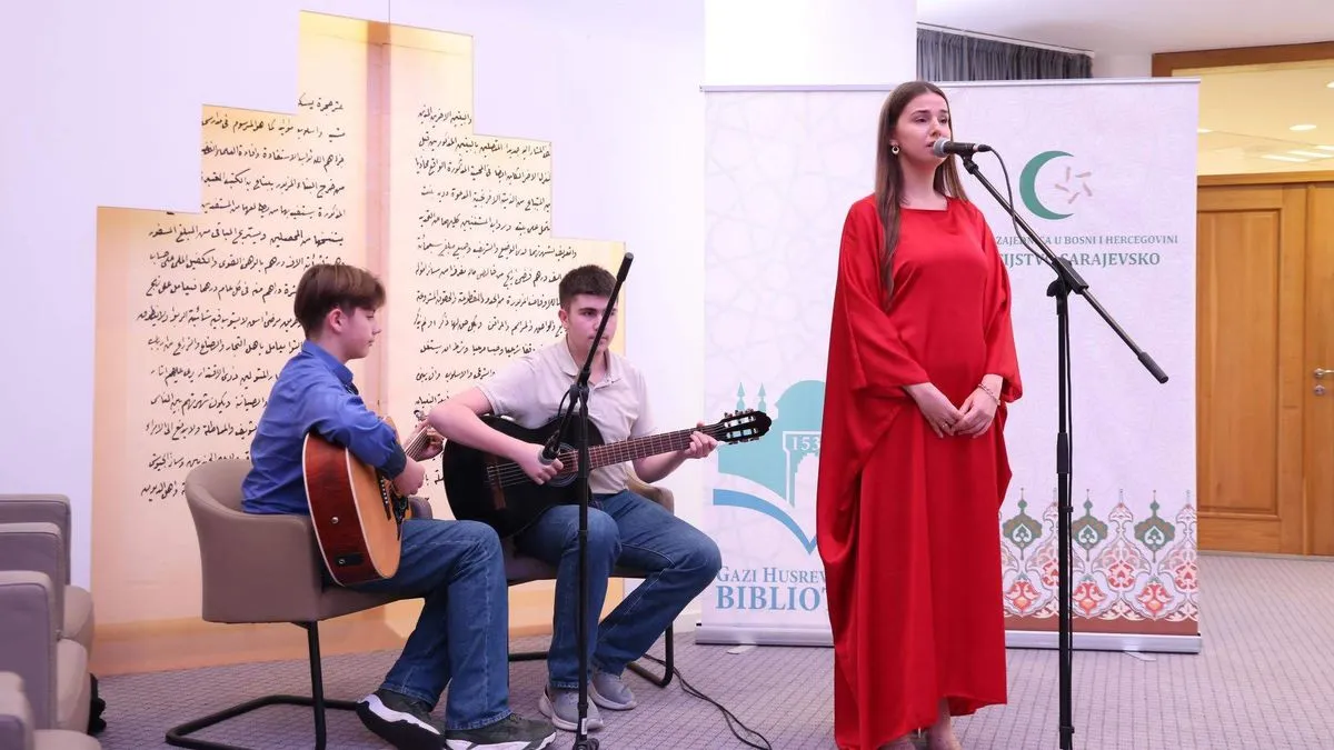 U Gazi Husrev-begovoj biblioteci u Sarajevu večeras je održana svečana akademija Mreže mladih Muftijstva sarajevskog povodom Dana državnosti Bosne i Hercegovine.