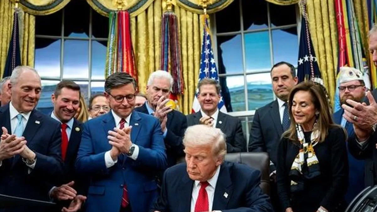 Obnavljanje pomoći u hrani milionima porodica također bi moglo osloboditi prostor u kućnim budžetima za trošenje...