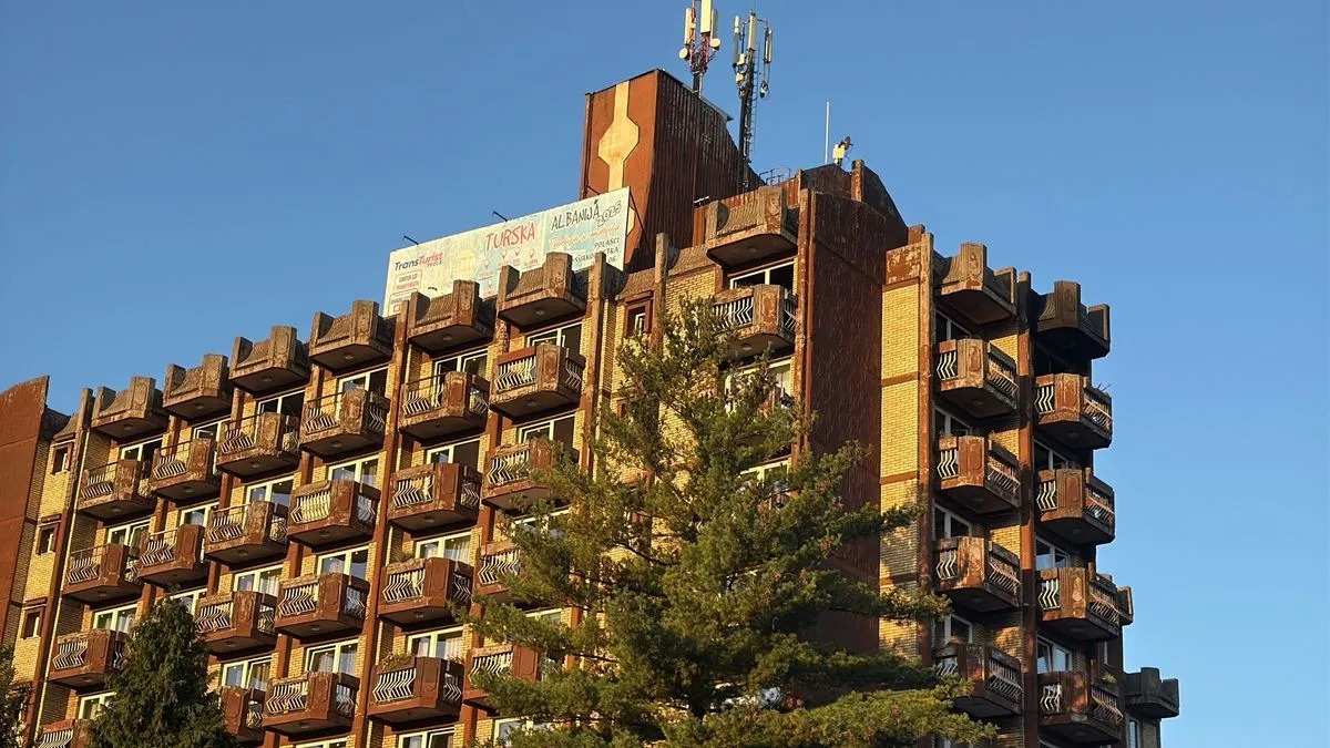 Potresna svjedočanstva iz Tuzle: Vidjela sam zapaljene krhotine kako padaju odozgo