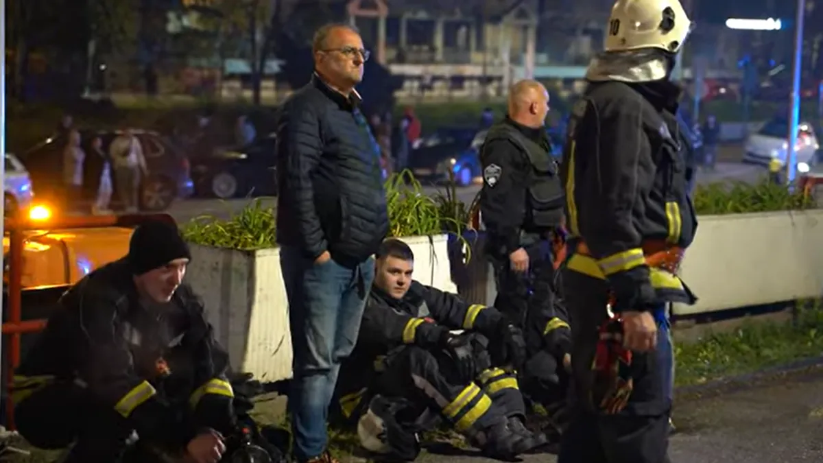 Kako saznaje Hayat.ba, prema novim informacijama 10 osoba je preminulo u požaru koji je večeras izbio u Domu penzionera u Tuzli.