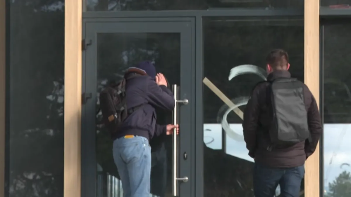 Trebević gleda na Sarajevo, ali 'Vidikovac' ne gleda ni na šta. Samo čeka, kao i građani, da neko napokon preuzme odgovornost i otključa vrata.