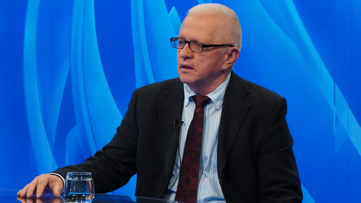 Današnji dan u političkom smislu obilježili su protesti uposlenika BHRT-a i njihov protest pred Parlamentom BiH