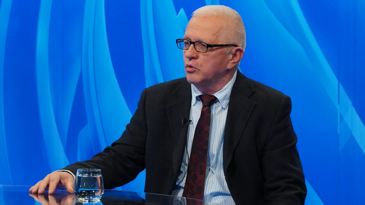 Današnji dan u političkom smislu obilježili su protesti uposlenika BHRT-a i njihov protest pred Parlamentom BiH