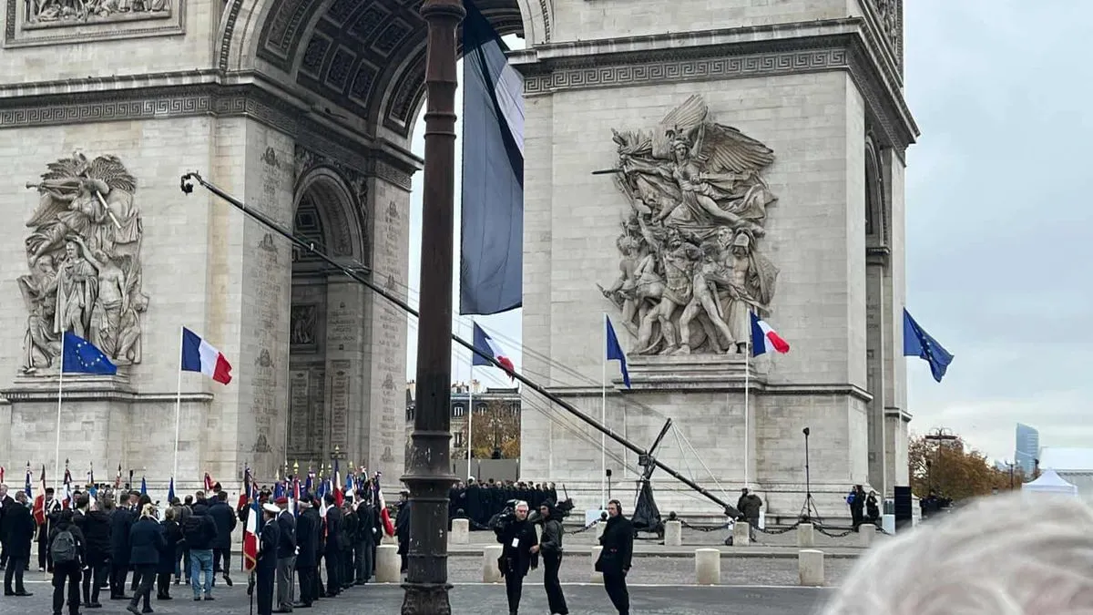 Ambasadorica Višnja Lončar uz Emmanuela Macrona: Snažna poruka mira poslana iz Pariza