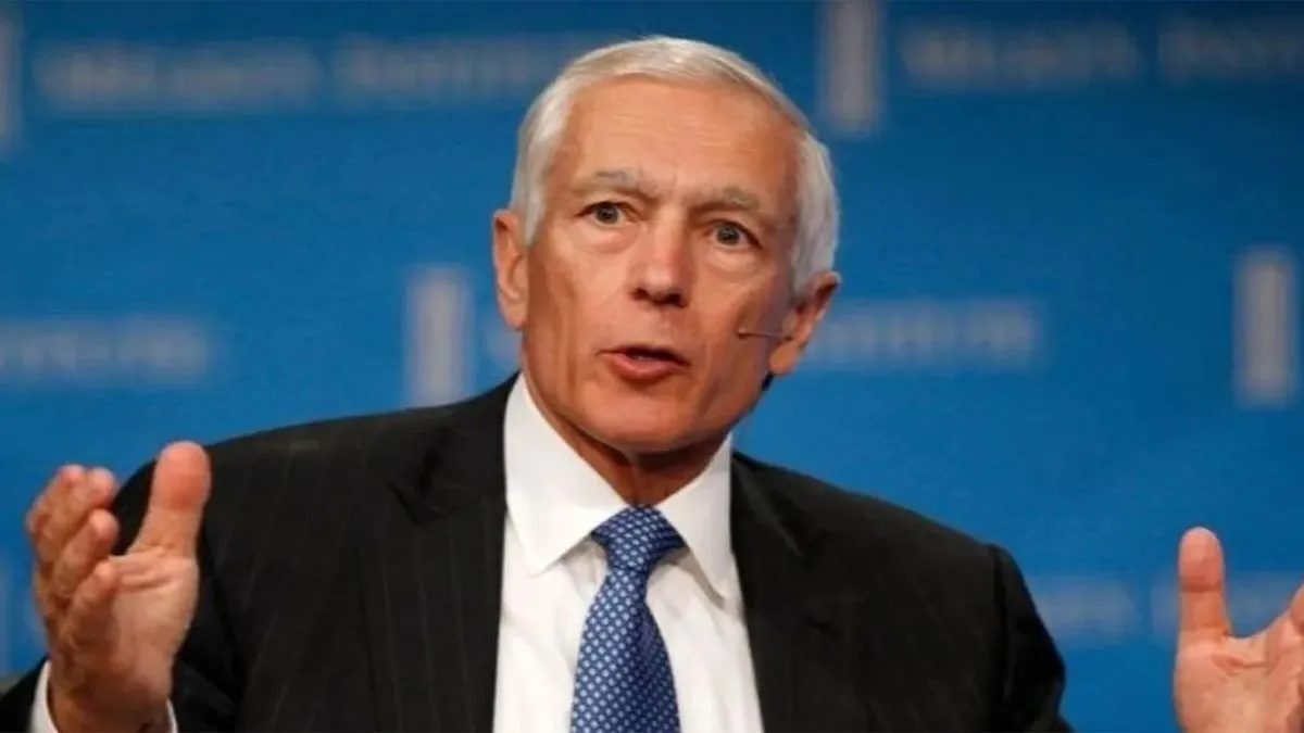 Clark je potvrdio da je već tada imao razrađen plan za bombardovanje Srbije i da je tokom pregovora Miloševića nekoliko puta upozorio da će NATO napasti iz vazduha 