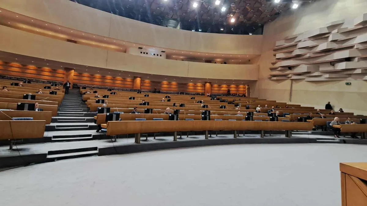 U takvim promijenjenim okolnostima, veliki broj lica, ranijih državljana Bosne i Hercegovine, izražava želju, za sticanje državljanstva Bosne i Hercegovine