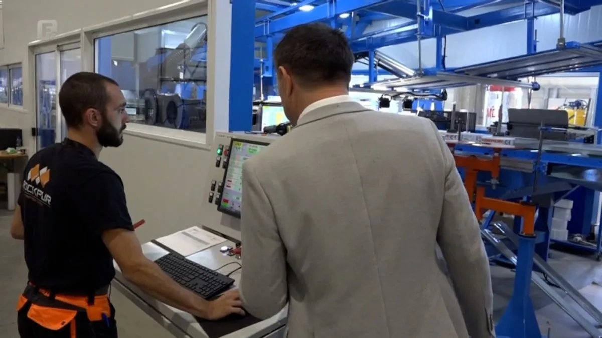 Uz ovaj i pogone u Beogradu i Splitu, kompanija zapošljava stotinu radnika.