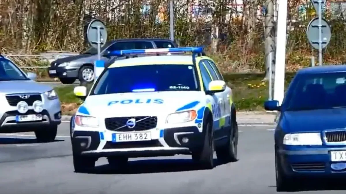 Rasistički napad na džamiju u Švedskoj: Primjerak Kur’ana probušen mecima