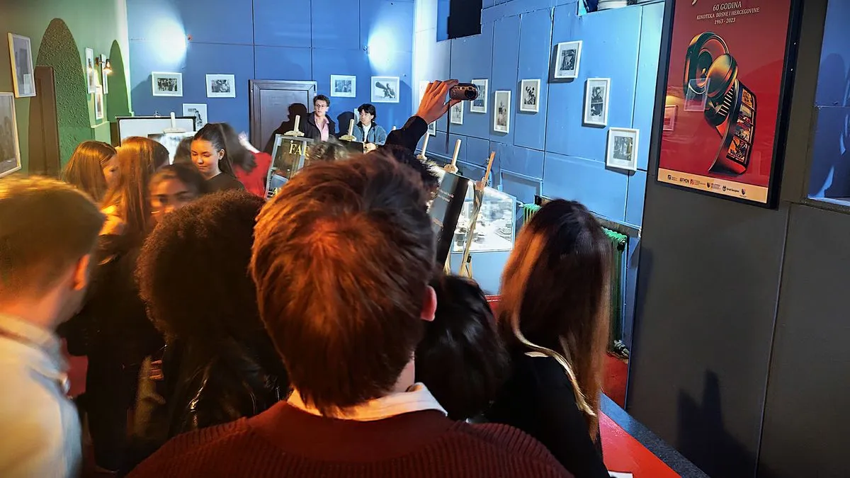 Nakon svakog filma su se publici obratili autori i podijelili svoja iskustva o pravljenju