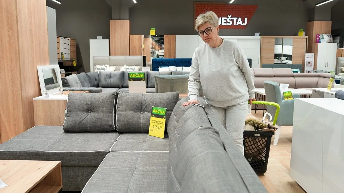  Pored Bingo marketa, na spratu centra s radom su započeli i prvi zakupci koji dodatno obogaćuju ponudu gastronomije, rekreacije i zabave