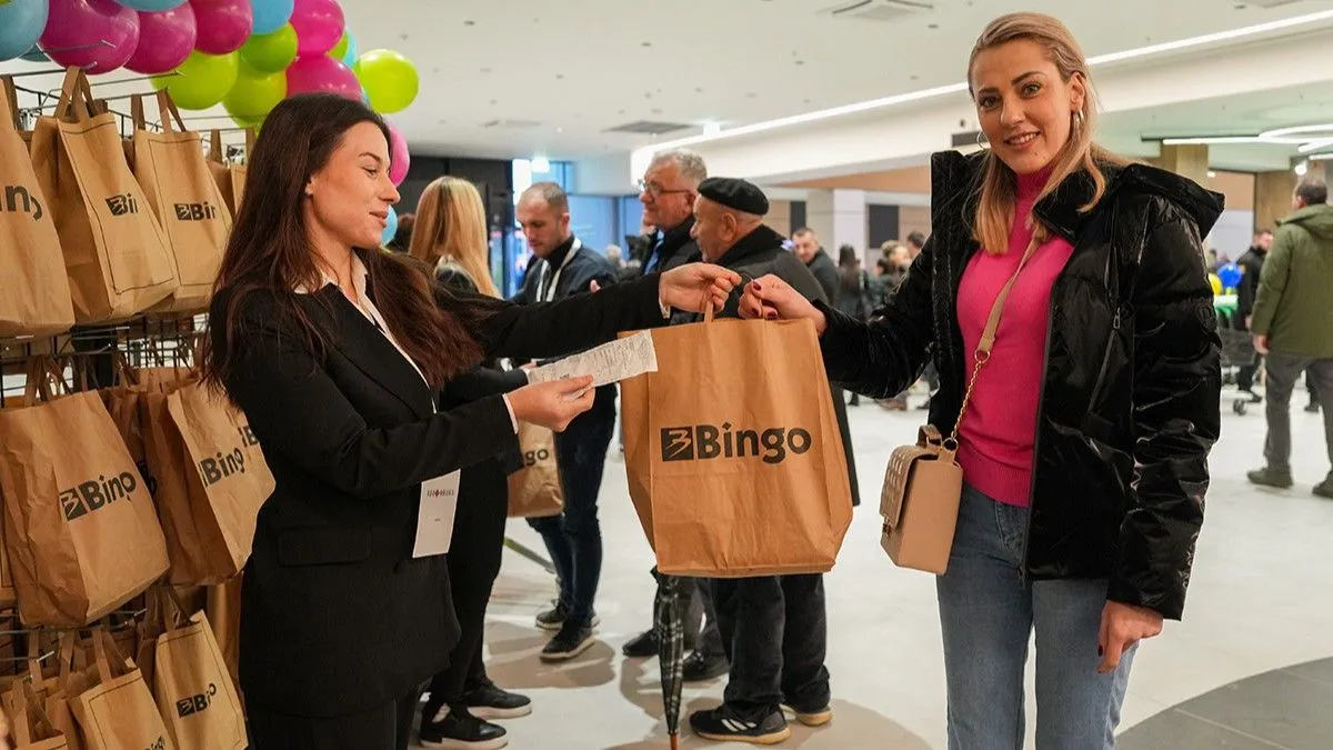  Pored Bingo marketa, na spratu centra s radom su započeli i prvi zakupci koji dodatno obogaćuju ponudu gastronomije, rekreacije i zabave