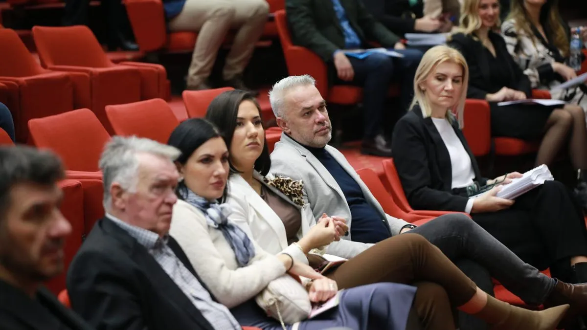 Predsjedavajući Općinskog vijeća Seid Škaljić naglasio je da je današnjom sjednicom Općinskog vijeća zaključena jedna vrlo uspješna i produktivna radna godina