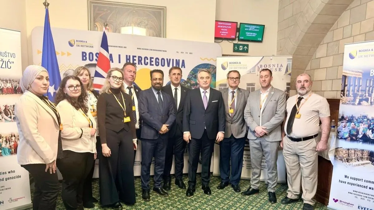 Kada govorimo kritički o Dejtonskom mirovnom sporazumu i rješenjima koja on sadrži, nikada ne smijemo zaboraviti činjenicu da je zaključenje mira imalo uticaj na živote ljudi 