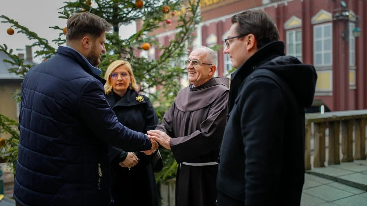 Svim vjernicima katoličke vjeroispovijesti čestitali su Božić, ističući važnost međusobnog uvažavanja i razumijevanja među različitim kulturama i vjerskim zajednicama