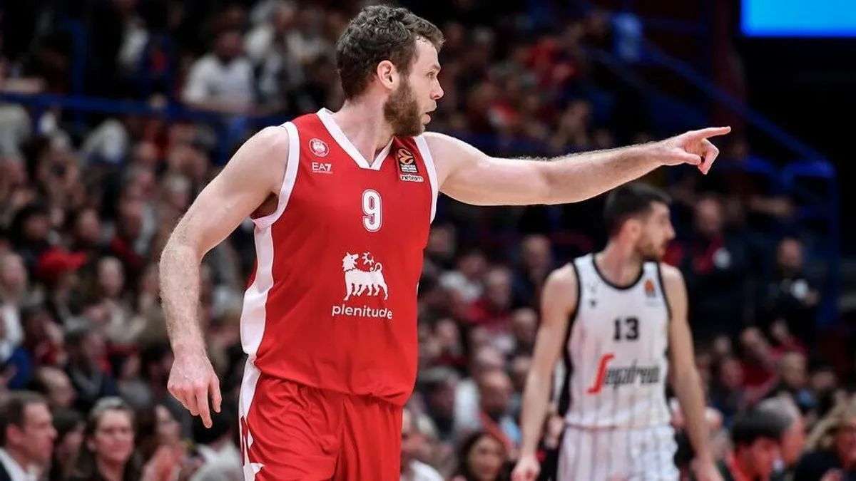 Mario Hezonja je sa 11 koševa i četiri skoka bio treći strijelac Reala