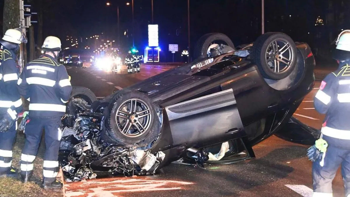 Njemačka policija potvrdila je da su dvije osobe preminule, dok je više njih povrijeđeno.