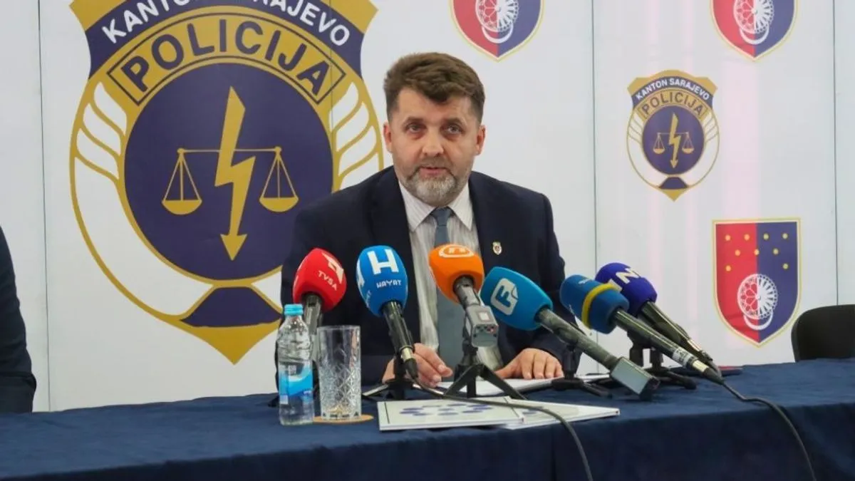 Današnji događaj najavio je kao veoma važan za sve građane Kantona Sarajevo, ali i kao još jedan korak prema digitalizaciji procesa i modernizaciji javne uprave