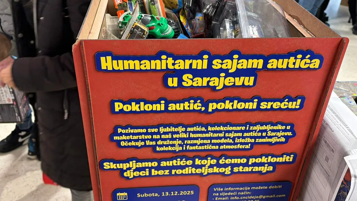 Ovaj sajam ima posebnu misiju, a to je da razveseli novogodišnje praznike djeci bez roditeljskog staranja. 