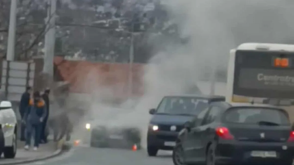 Na ovoj dionici zabilježene su ogromne gužve stoga se vozači pozivaju na oprez i korištenje alternativnih pravaca