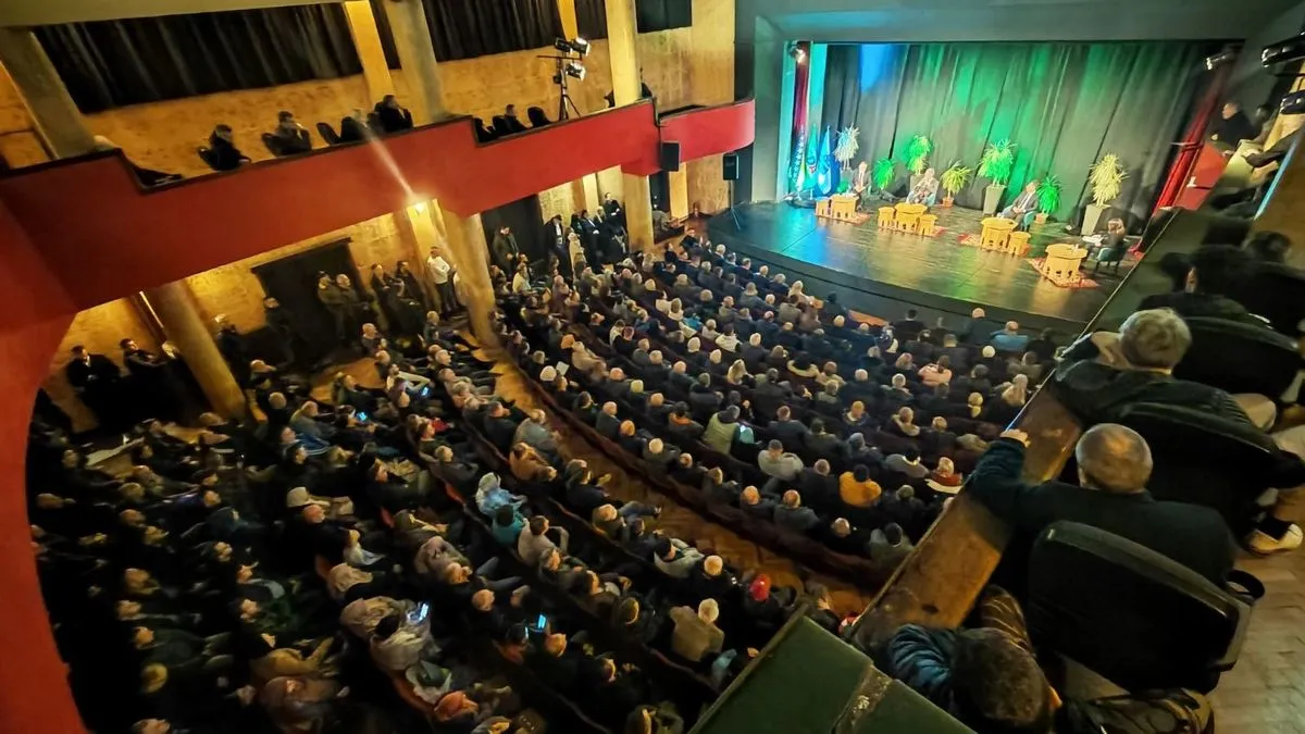 Odnos međunarodne zajednice prema SDA se, konstatovao je Izetbegović, potpuno promijenio u posljednje vrijeme