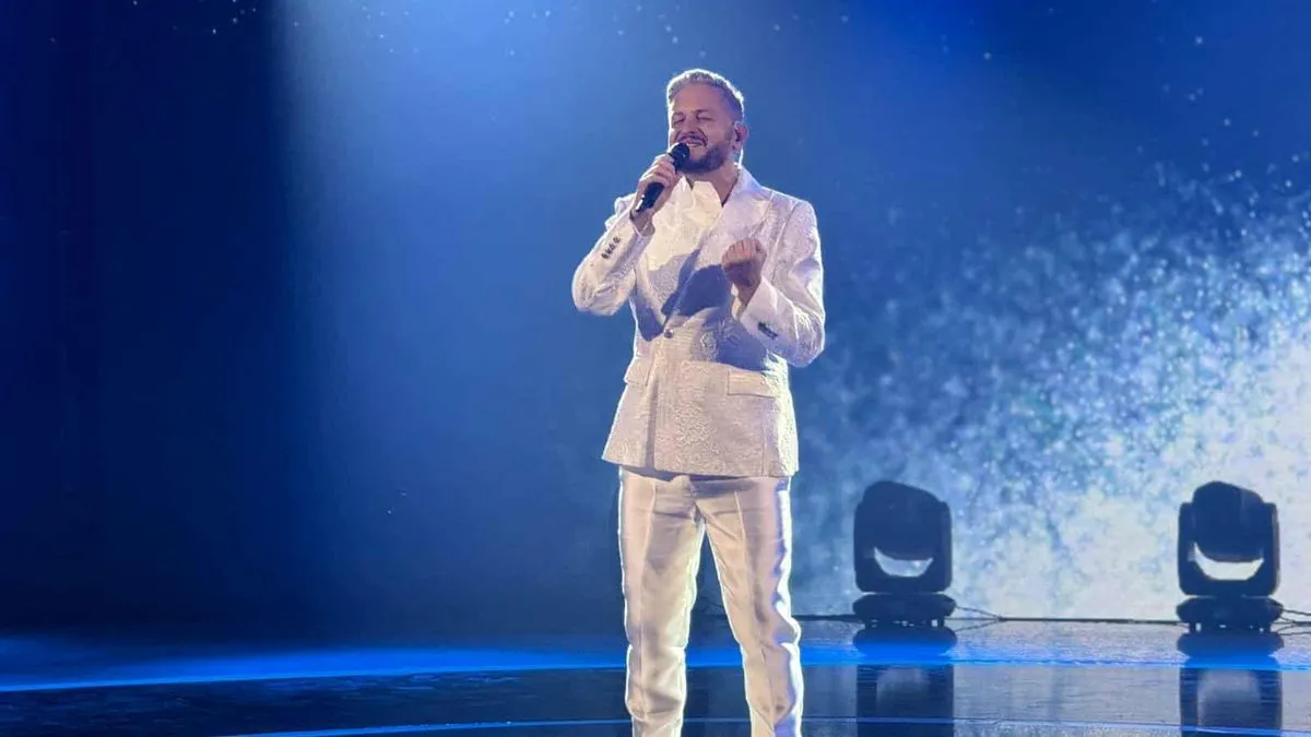 Okupio je renomirani tim saradnika koji je vodio računa o svakom segmentu njegovog nastupa