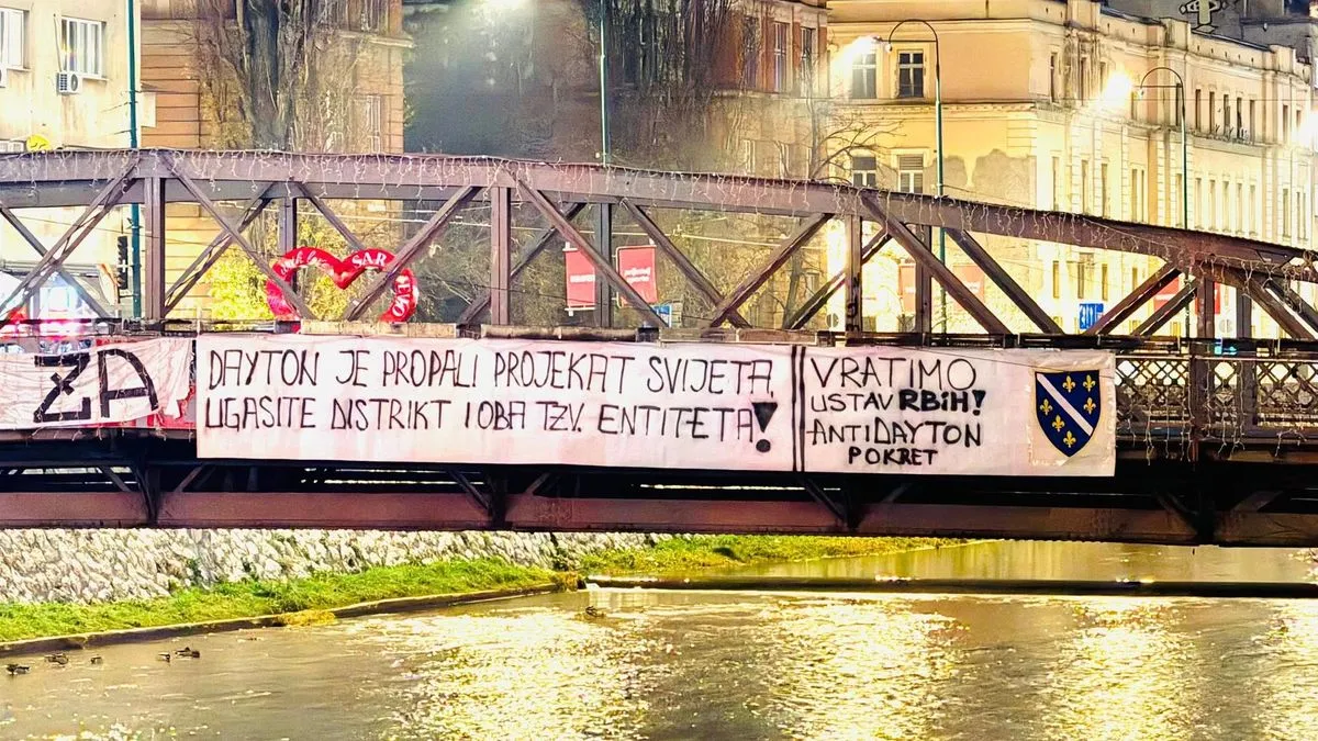 Poručuje da danas još uvijek samo Bošnjaci govore o suživotu, miru, jedinstvu i zajedničkoj državi