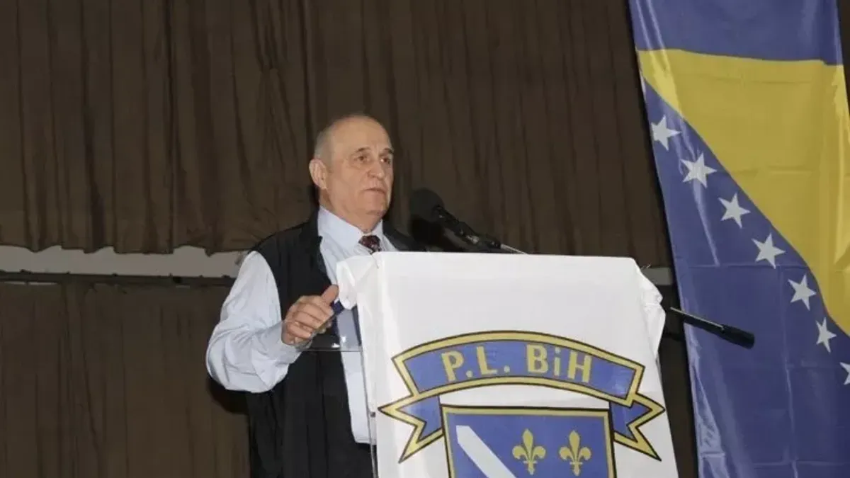 Poručio je da će nastaviti kontinuitet aktivnosti u pravcu vraćanja prava koja proizilaze iz zakona kojim se regulišu opšta i posebna prava organizatora otpora