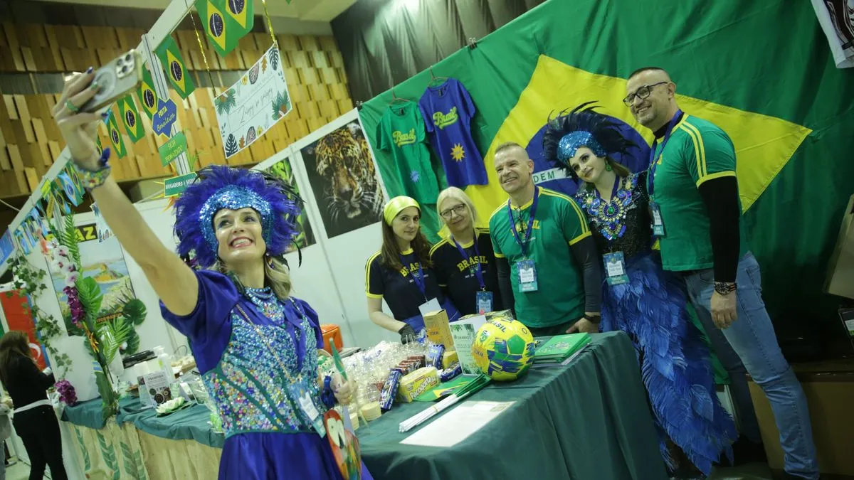 Brigadni general Matthew Valas, Komandant NATO štaba Sarajevo, istakao je da se radi o izvanrednom događaju i da je sretan što i NATO štab prvi put aktivno učestvuje u tome.