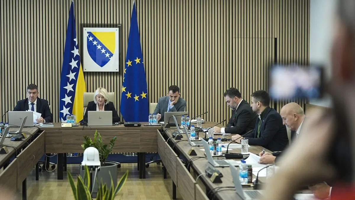 'Istrošena sarajevska žvaka je da SNSD blokira rad Vijeća ministara BiH'