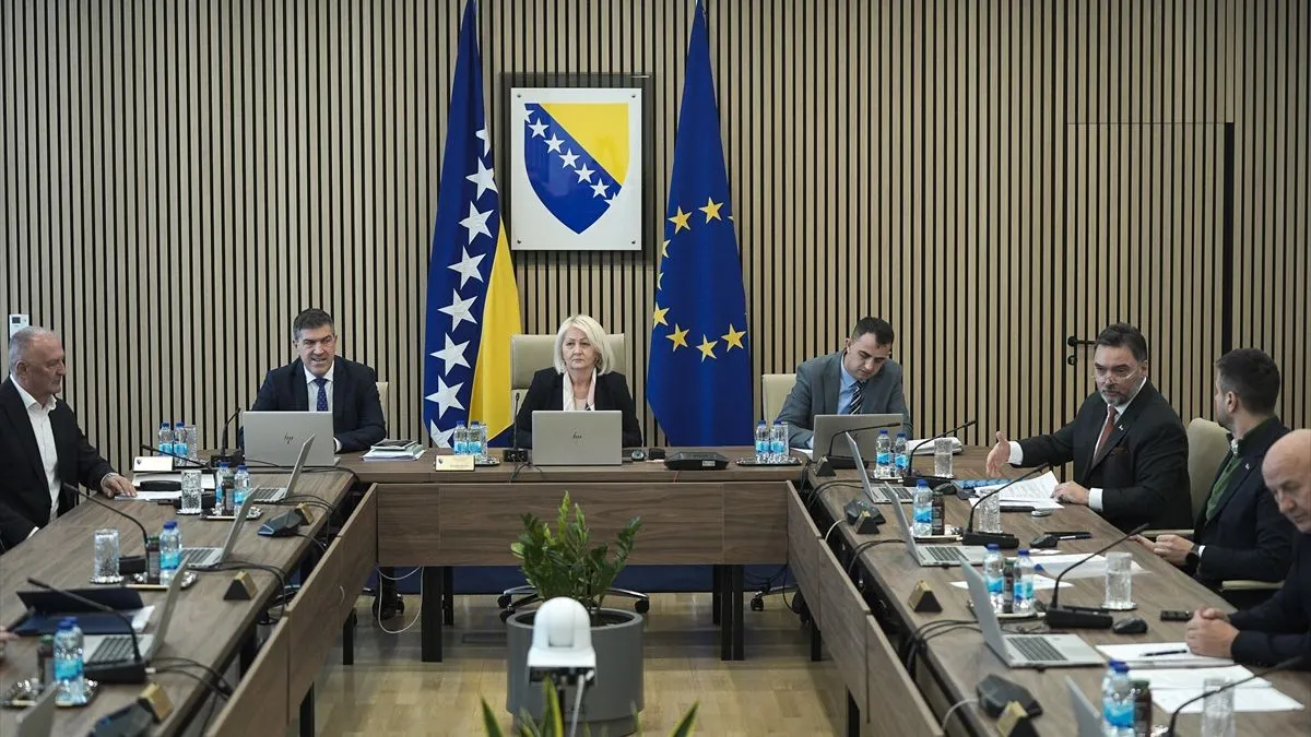 'Istrošena sarajevska žvaka je da SNSD blokira rad Vijeća ministara BiH'