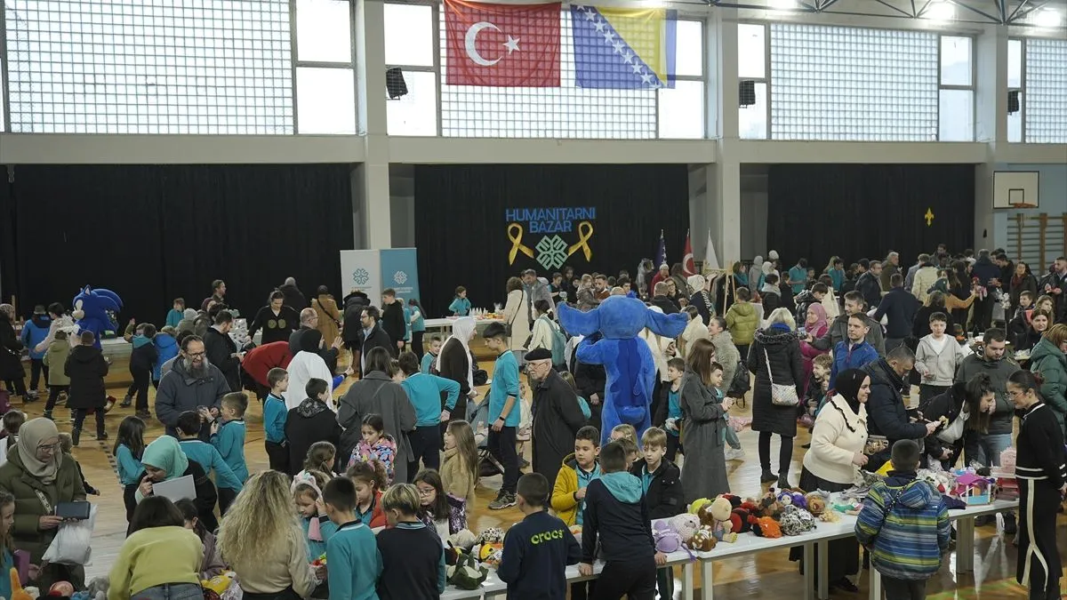 Učenici su prodavali hranu i piće koje su pripremili sa svojim porodicama, kao i igračke. Neki učenici su se ošišali za dobrobit djece oboljele od raka.