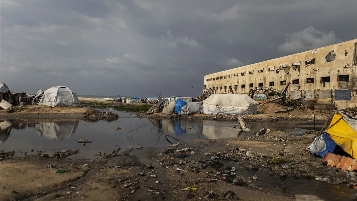 Oluja ubila najmanje 12 ljudi u Gazi, dok hladnoća i poplave uzrokuju rušenje bombardiranih kuća
