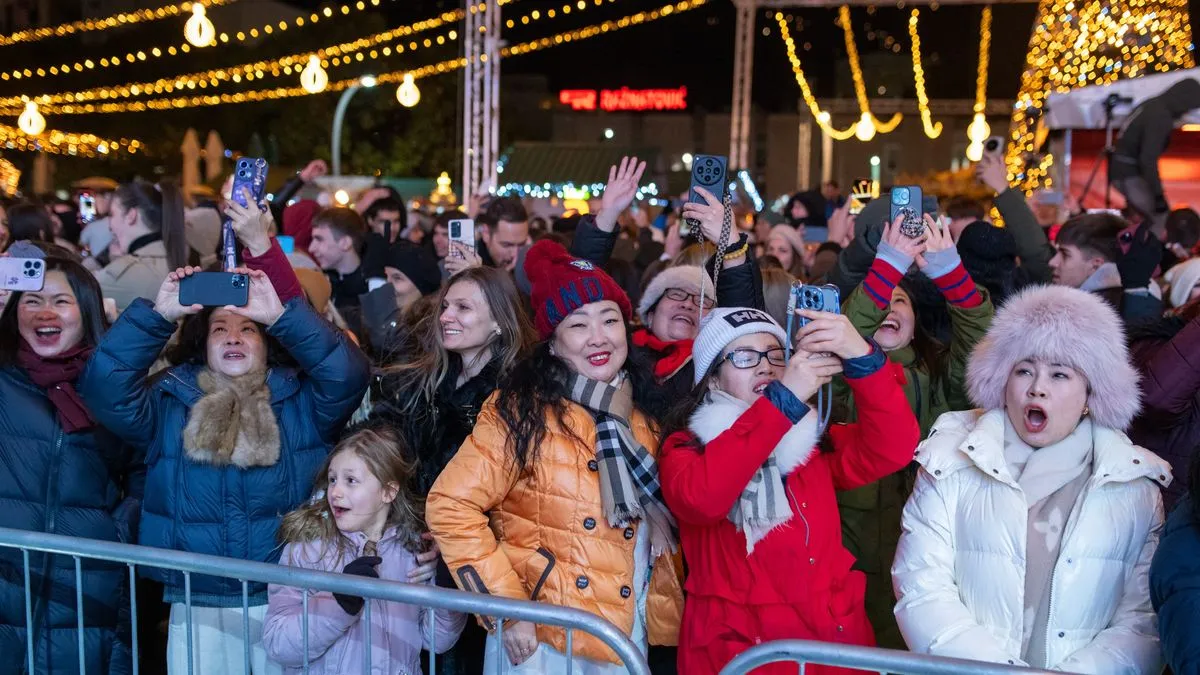Na beogradskim ulicama vladala je praznična atmosfera, a primijećen je i veliki broj stranih turista