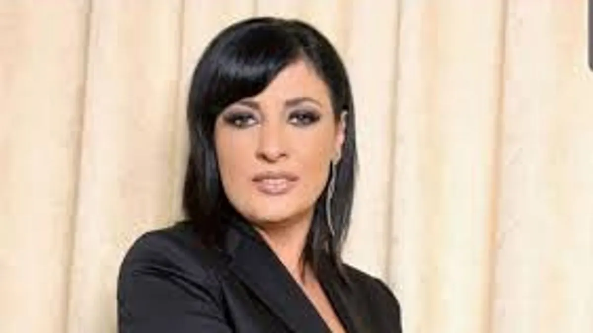 Amela Zuković priznala da je još sama: Bila sam konobarica Tomi Zdravkoviću!