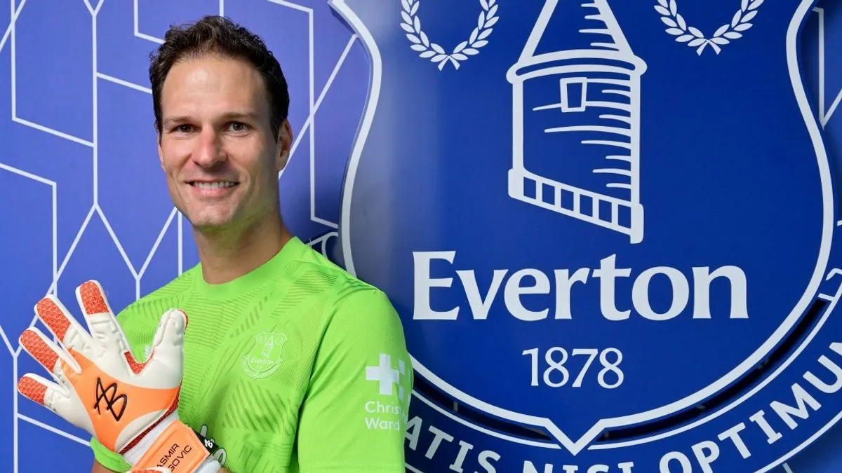 Asmir Begović ima preko 250 nastupa u Premier ligi u Engleskoj