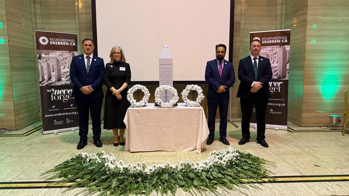 Ceremonija je bila posvećena nevinim žrtvama genocida iz jula 1995. godine, najvećeg masovnog zločina u Evropi nakon Drugog svjetskog rata.