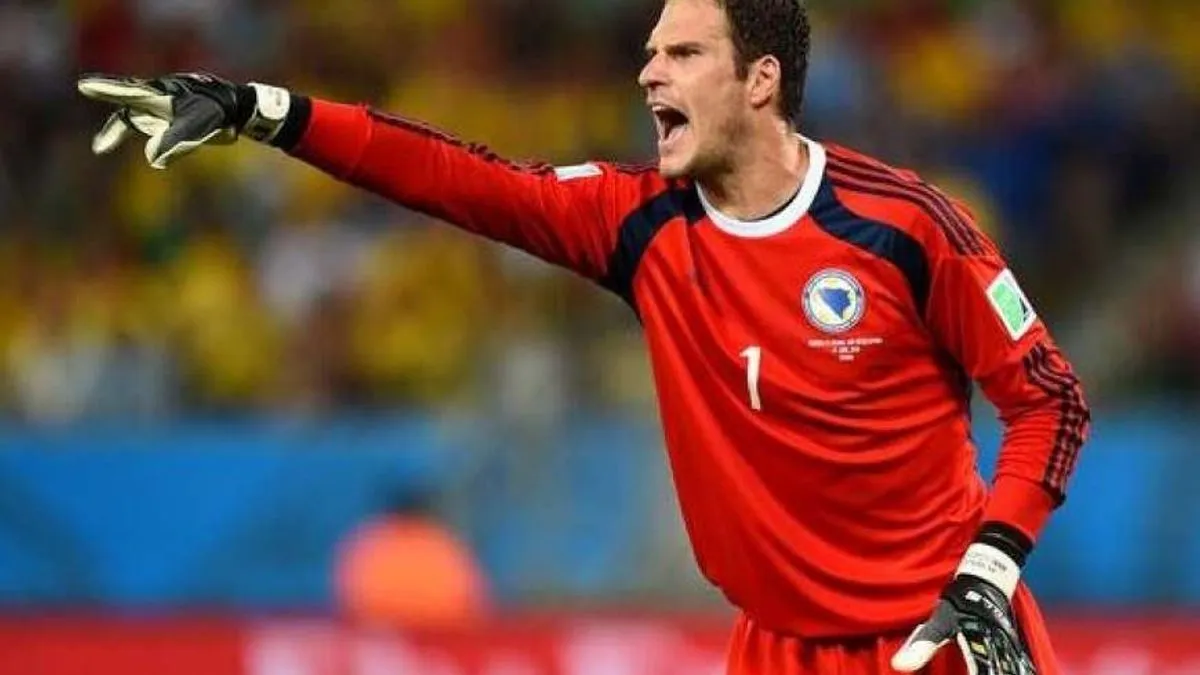 Asmir Begović ima preko 250 nastupa u Premier ligi u Engleskoj