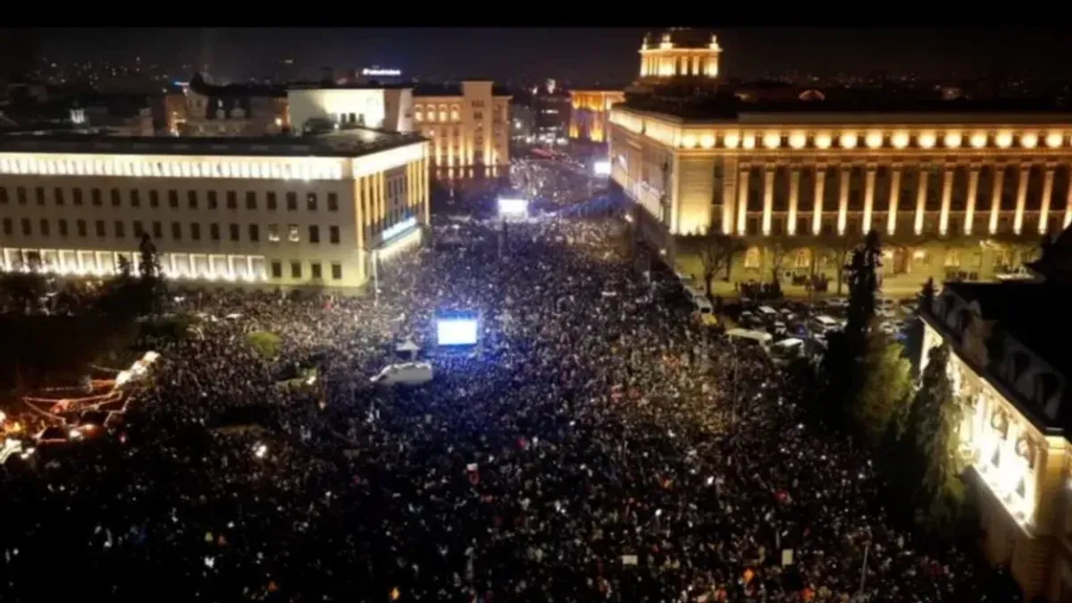 Demonstranti su zahtijevali da se Peevski povuče iz političkog života, zbog utjecaja koji ostvaruje