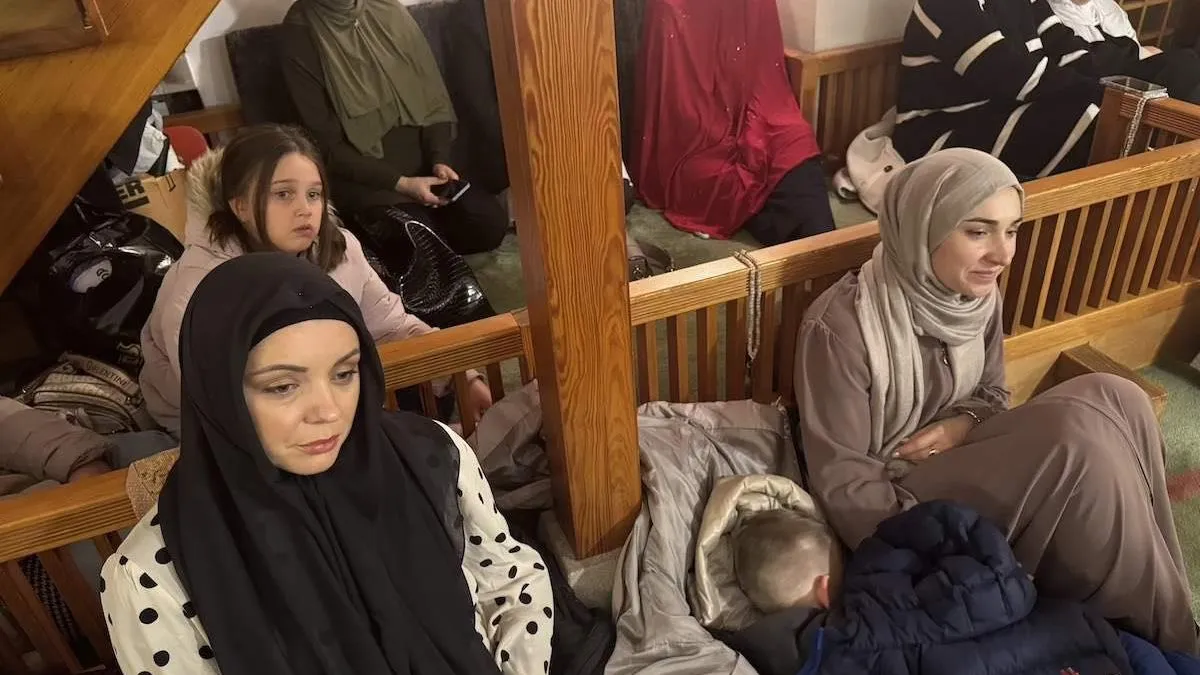 U vjerskom dijelu programa učestvovali su imami Medžlisa Islamske zajednice Sarajevo, kao i hor Medžlisa IZ Sarajevo.