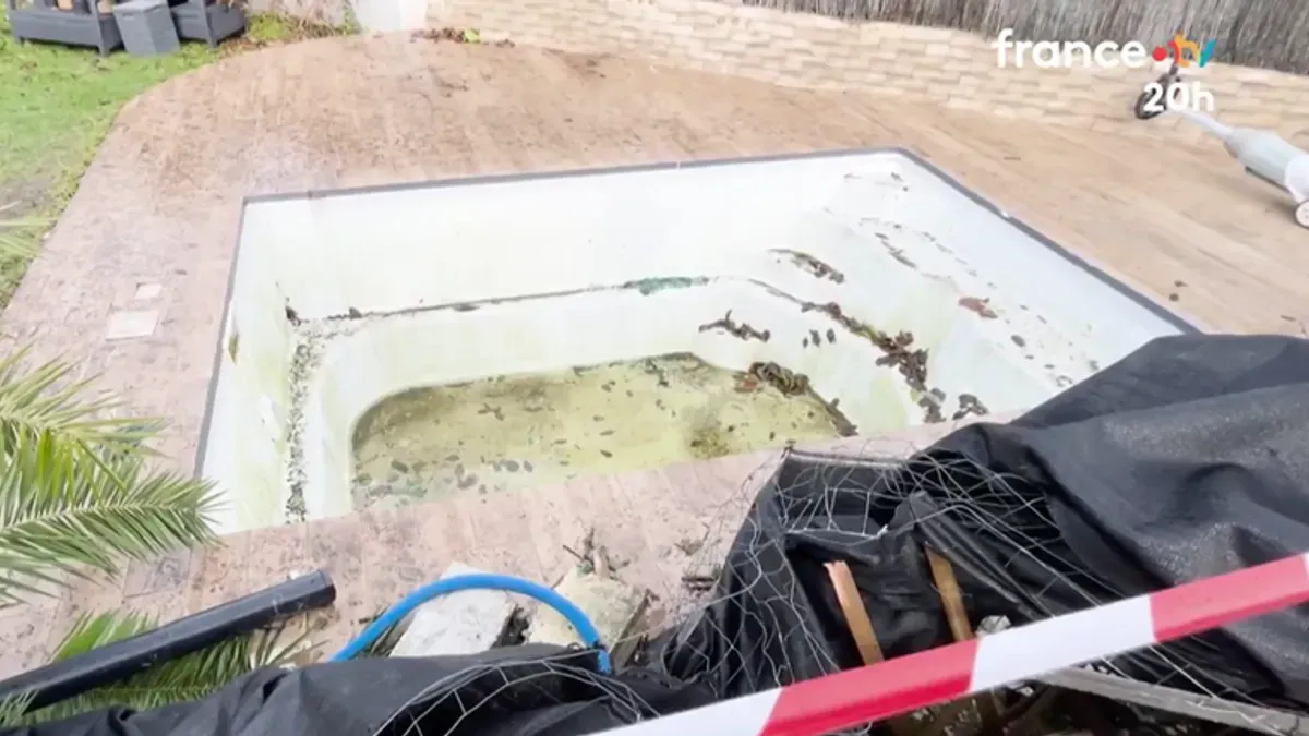 Otvorena je istraga o uzroku smrti, a tijela mladih prevezena su u forenzički institut 