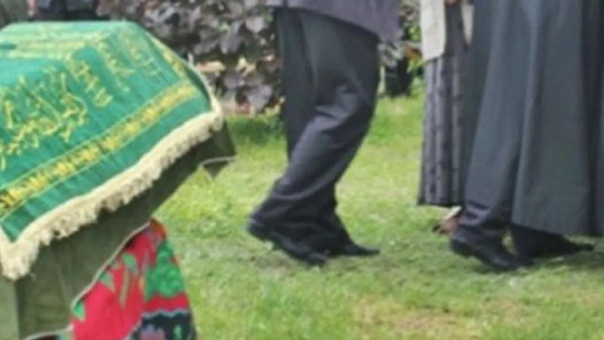 Izgubio je sudski spor protiv UIO, koja ga je degradirala na niže radno mjesto, te na kraju i otkaz