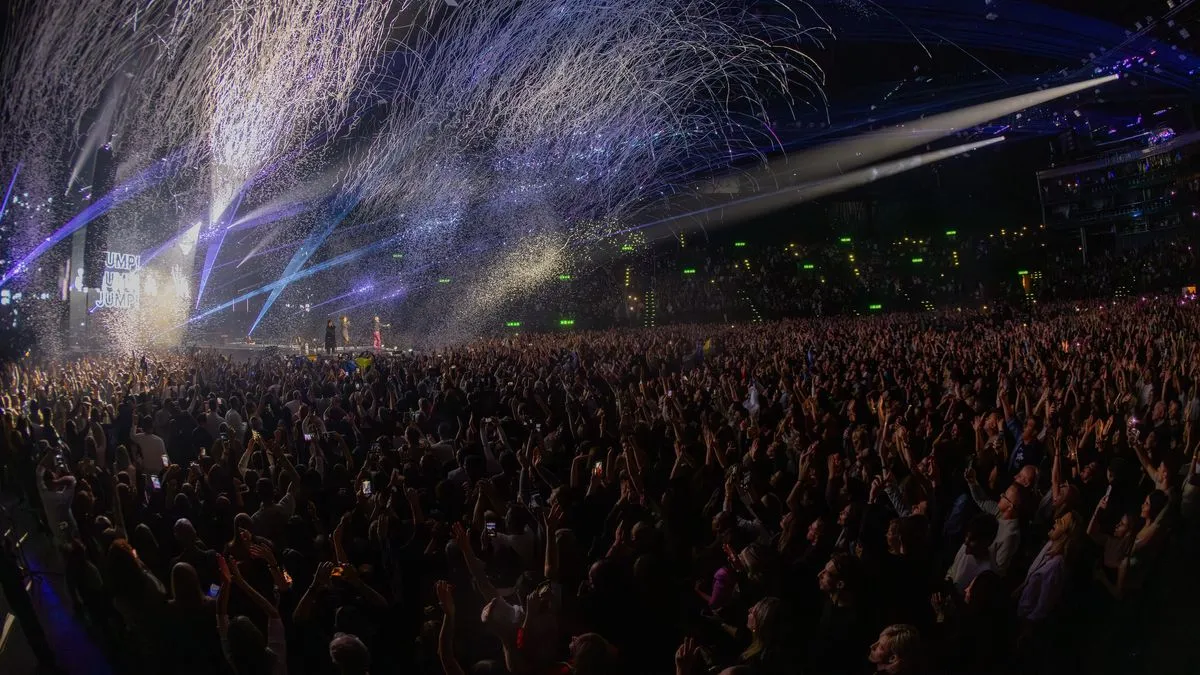 Nastup u Cirihu još jednom je potvrdio Dinu Merlina kao autora i izvođača čija muzika odavno prevazilazi regionalne okvire.