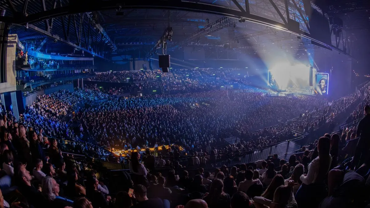 Nastup u Cirihu još jednom je potvrdio Dinu Merlina kao autora i izvođača čija muzika odavno prevazilazi regionalne okvire.