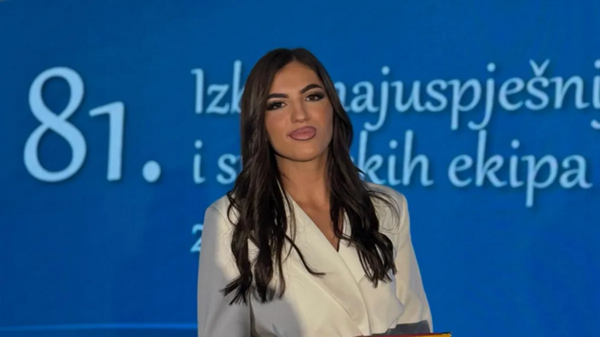 Mlada, a već izuzetno uspješna, to je ukratko opis Emine Sipović, dvadesetogodišnje karatistkinje koja ne prestaje oduševljavati Bosnu i Hercegovinu. 