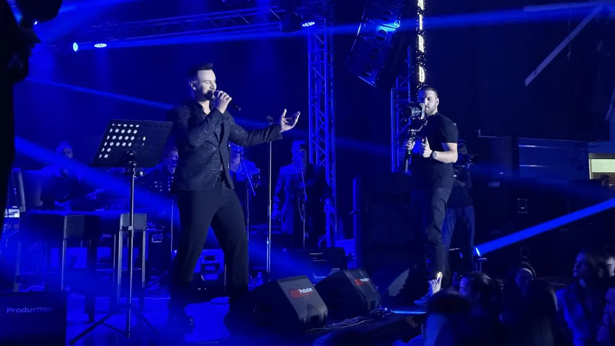 Emir Đulović  počeo koncert u punom  ‘Dom Mladih’ – koncert i emocija koji će se pamtiti!