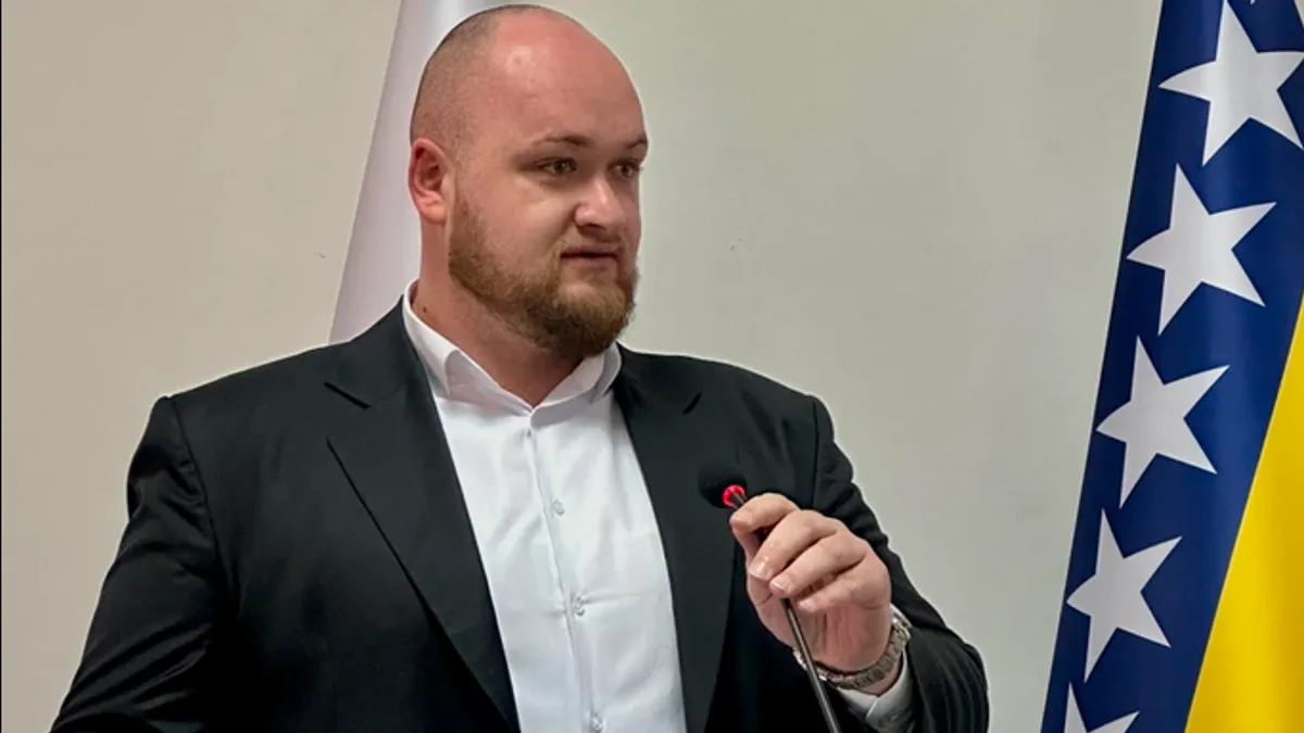 Nakon Bihaća i Velika Kladuša je izmijenila Odluku o komunalnim taksama, po kojoj će ubuduće svaka kladionice u centru uplaćati 20.000 maraka više u budžet. 