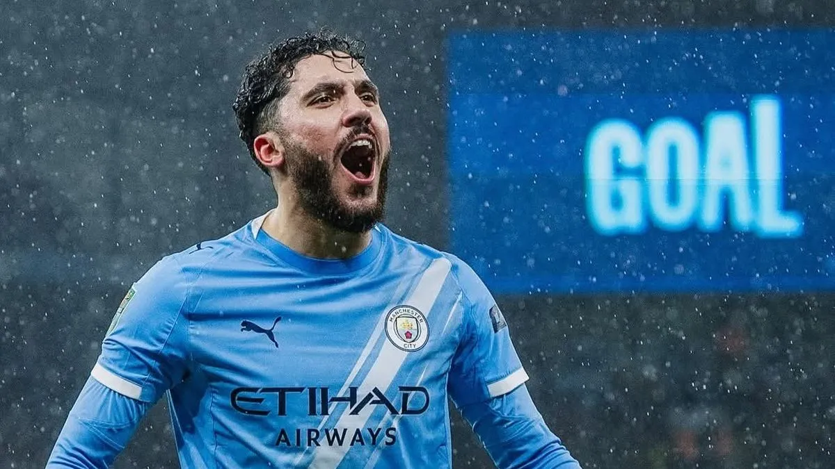 Manchester City je došao do 37 bodova i time za bod prestigao do danas vodeći Arsenal, kojeg čeka gostovanje u Liverpoolu kod Evertona