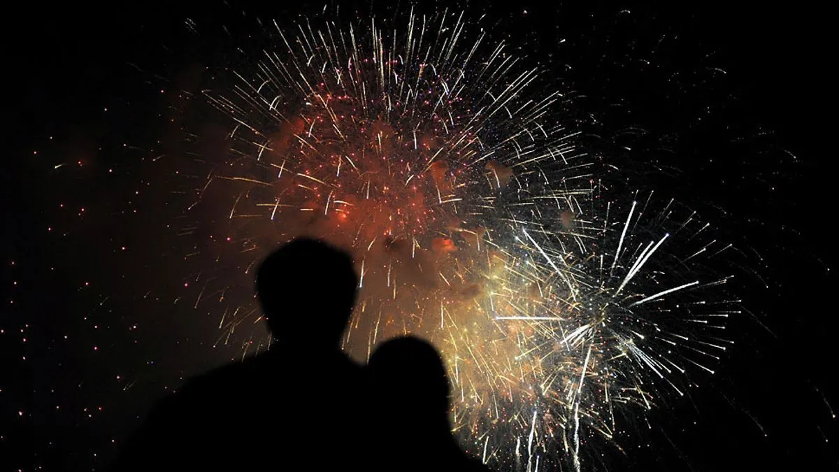 Pored prve grupe zemalja u Evropi, dijelovi Južne Afrike Sudan, Egipat, Izrael, Zimbabve, Liban i Kipar su među velikim brojem od preko 30 zemalja koje su dočekale novu godinu. 